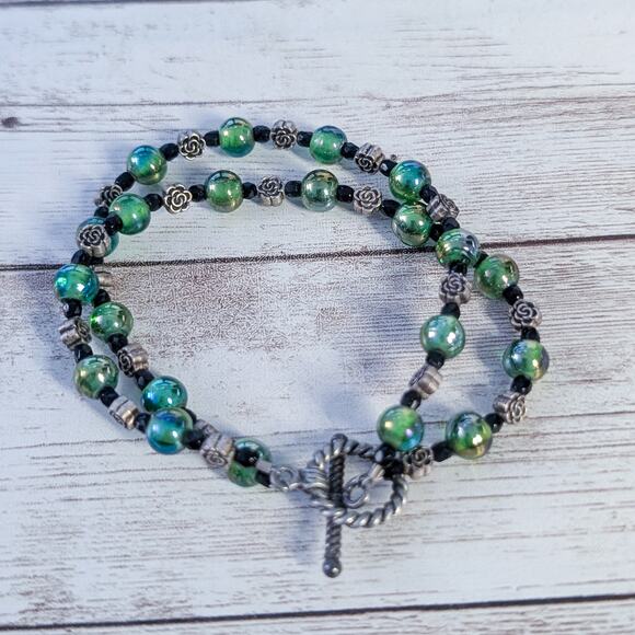 Vintage Bracelet Double Row Green Beads - Picture 1 of 7